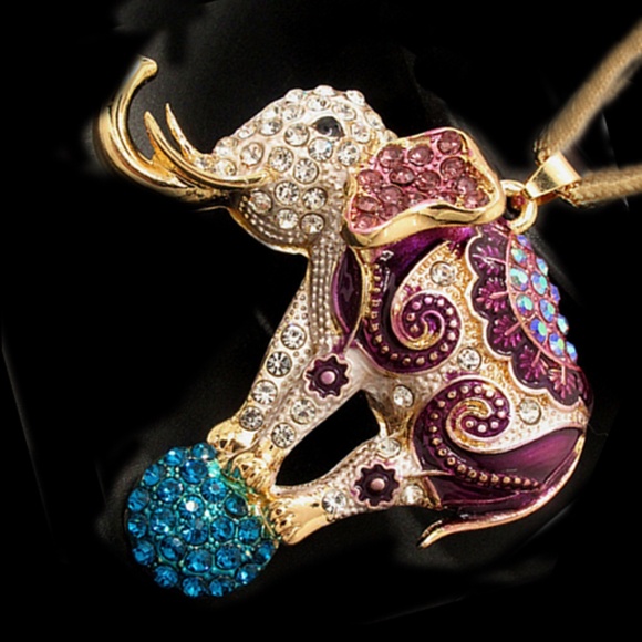 Purple Crystal Circus Elephant Balancing On Ball As A Necklace - Betsey Johnson - Picture 5 of 5
